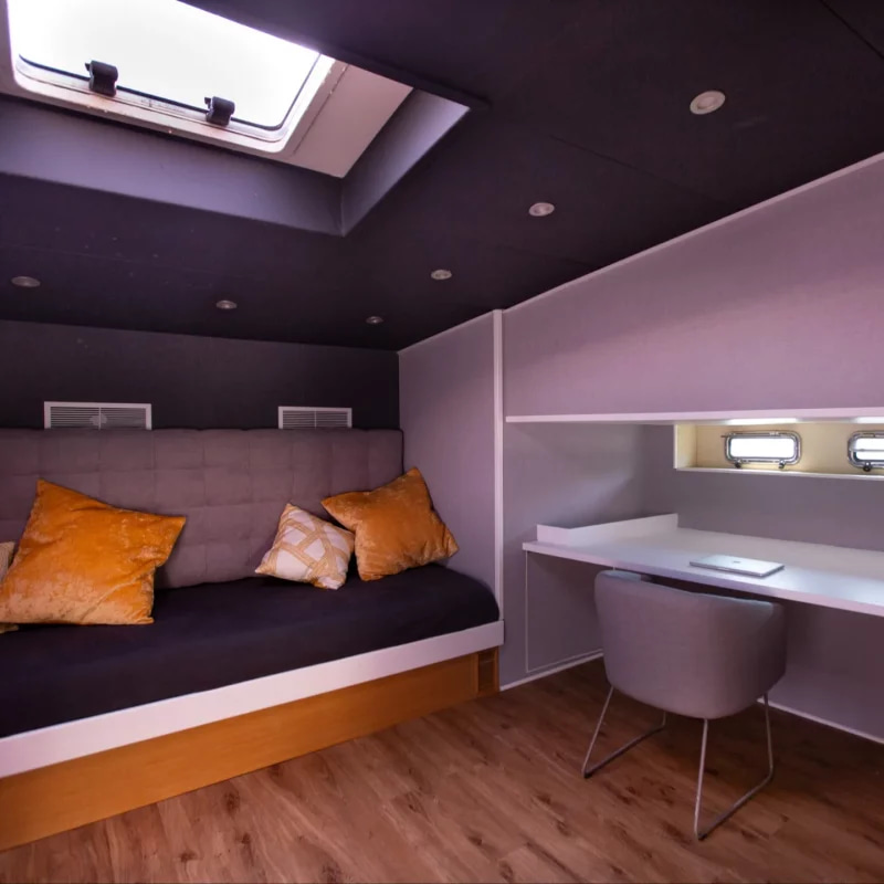 2010 Explorer 92 en alquiler (photo 17)