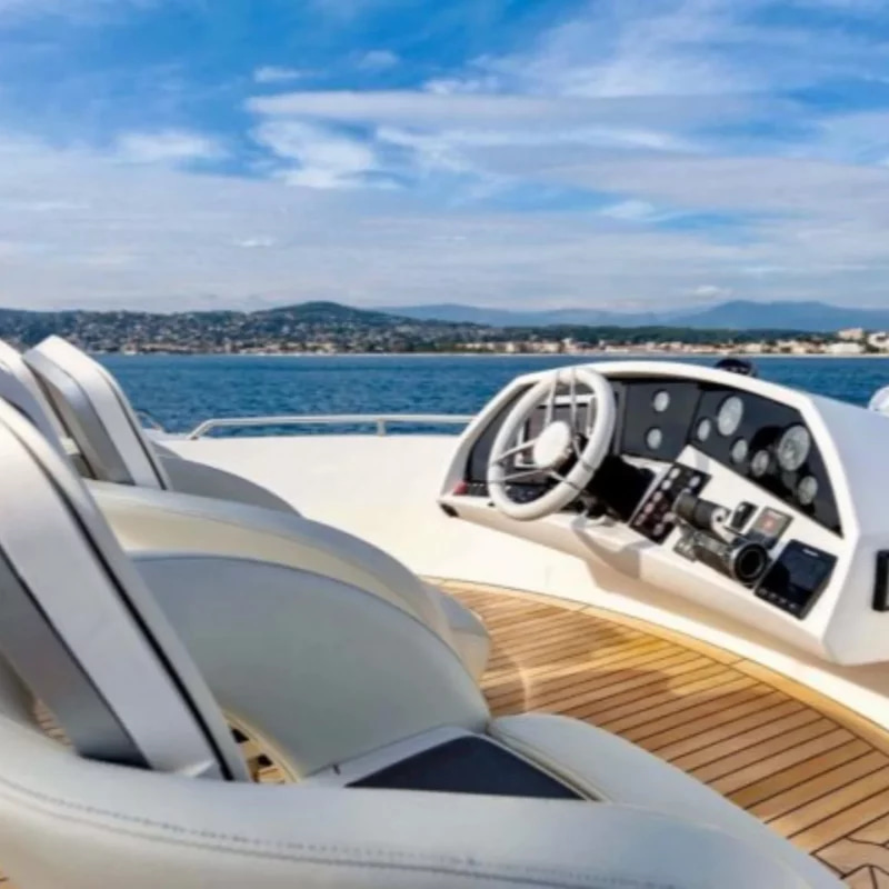 2010 Sunseeker Predator 84 en alquiler (photo 9)
