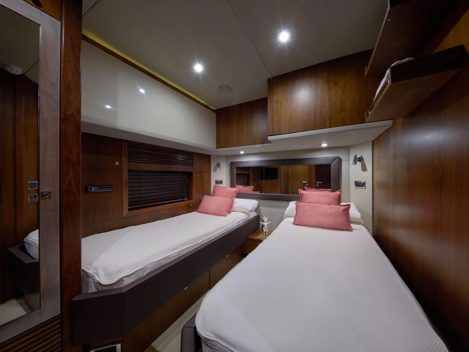 2010 Sunseeker Predator 84 en alquiler (photo 19)