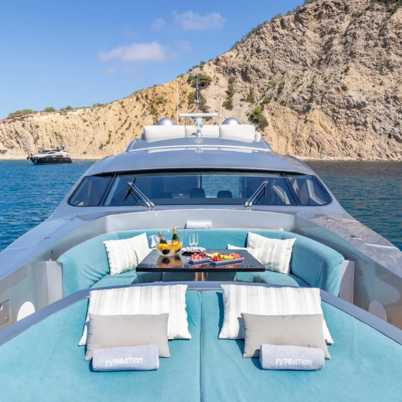 2018 Pershing 90 a noleggio (photo 8)