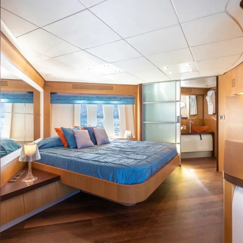 2018 Pershing 90 a noleggio (photo 13)