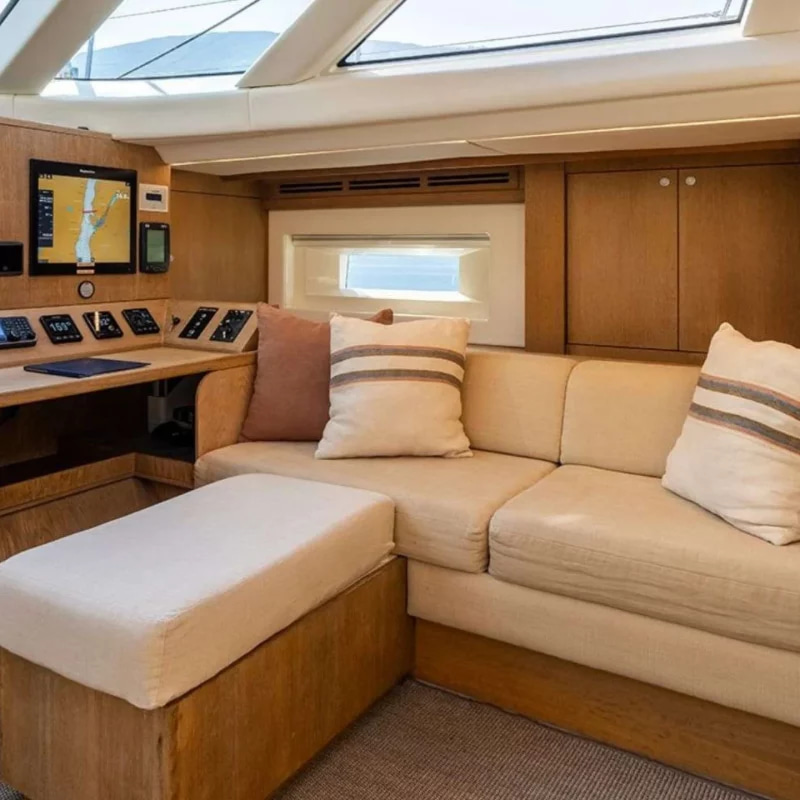 2014 Oyster 825 a noleggio (photo 25)