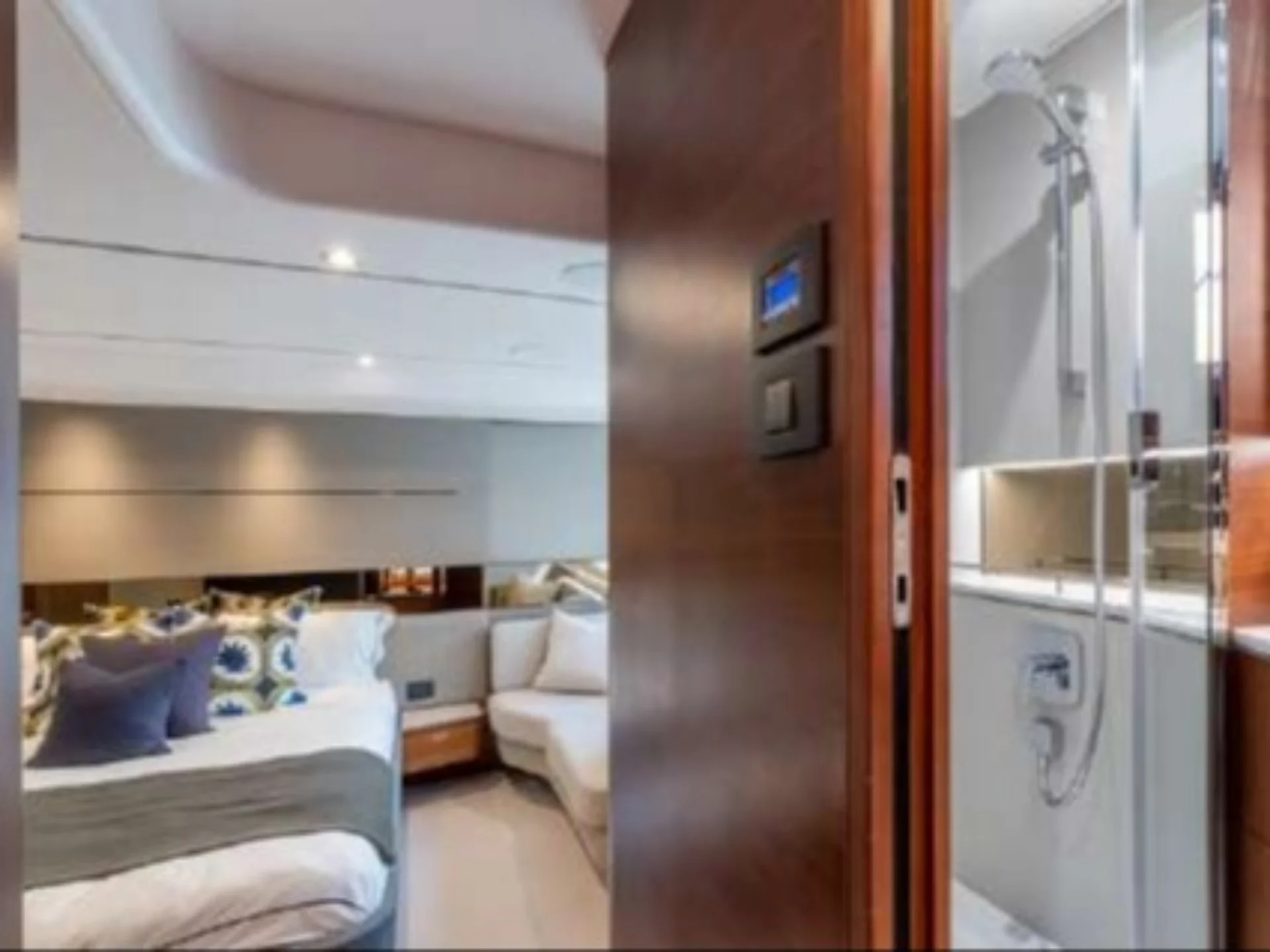 2020 Princess S62 na czarter (photo 20)