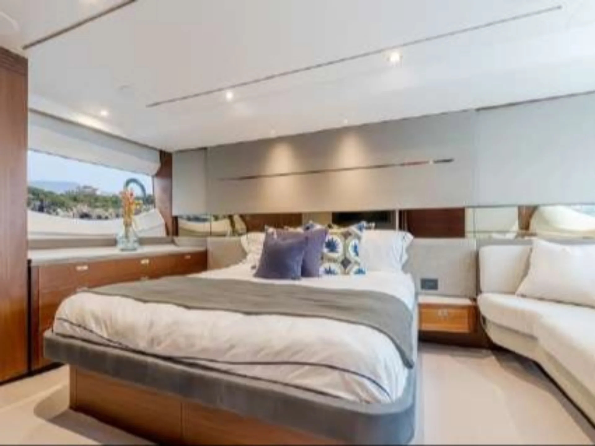 2020 Princess S62 na czarter (photo 21)