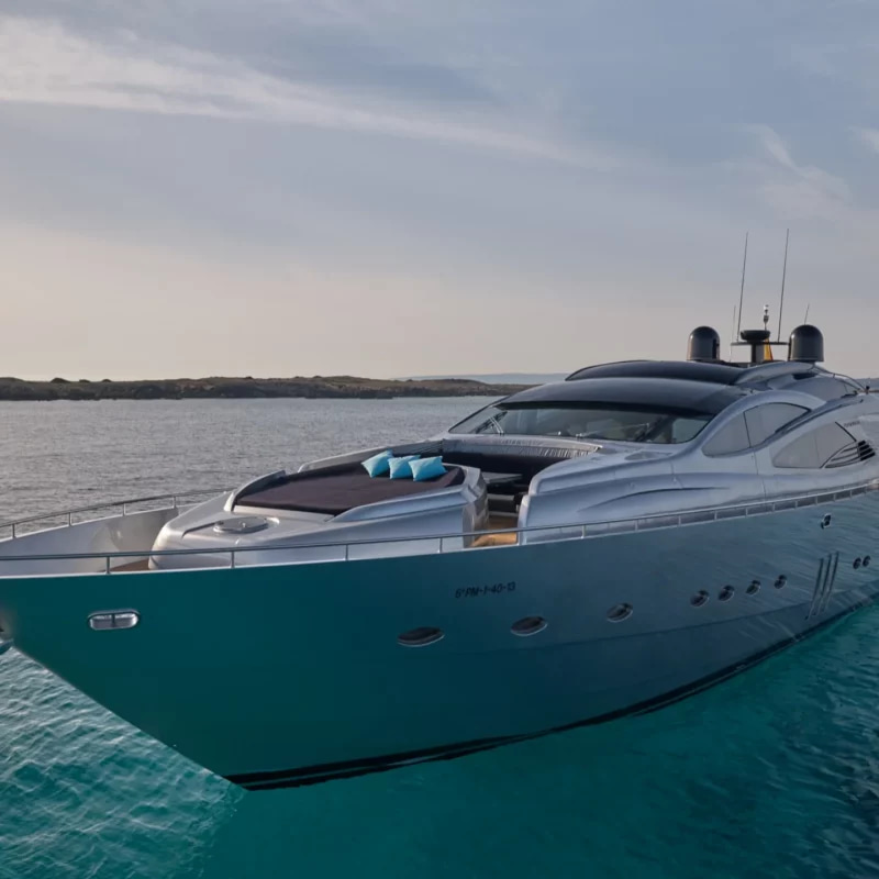 2007 Pershing 90 a noleggio (photo 8)