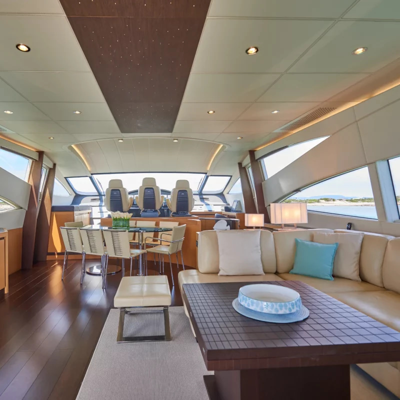 2007 Pershing 90 a noleggio (photo 20)