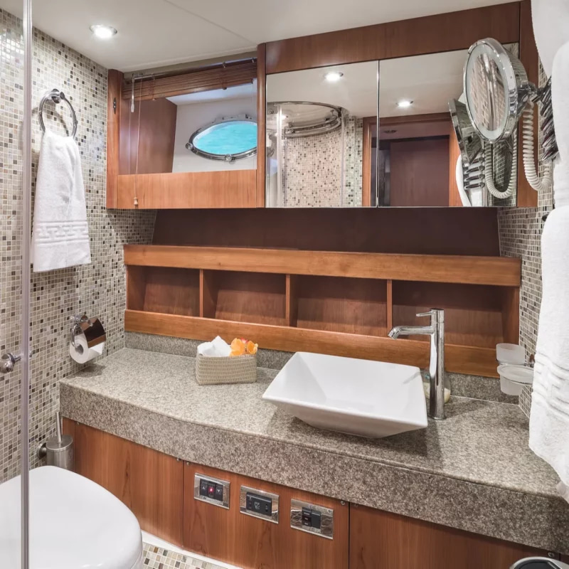 2007 Sunseeker Predator 72 for charter (photo 12)