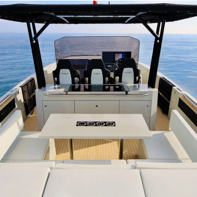 2025 De Antonio Yachts D36 Open à louer (photo 3)