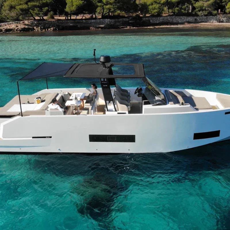 2025 De Antonio Yachts D42 Open na czarter (photo 3)
