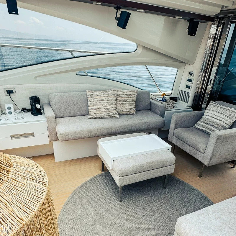 2007 Azimut 68S for charter (photo 9)