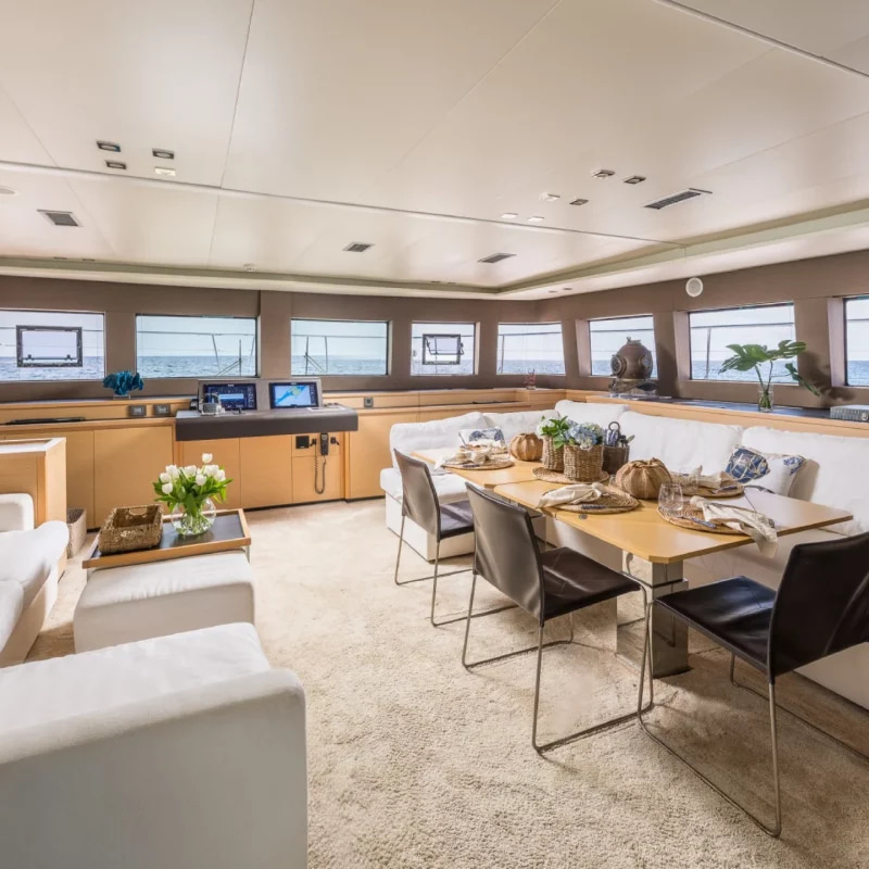 2015 Lagoon 630 for charter (photo 9)