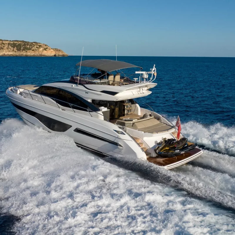 2022 Princess S66 à louer (photo 1)