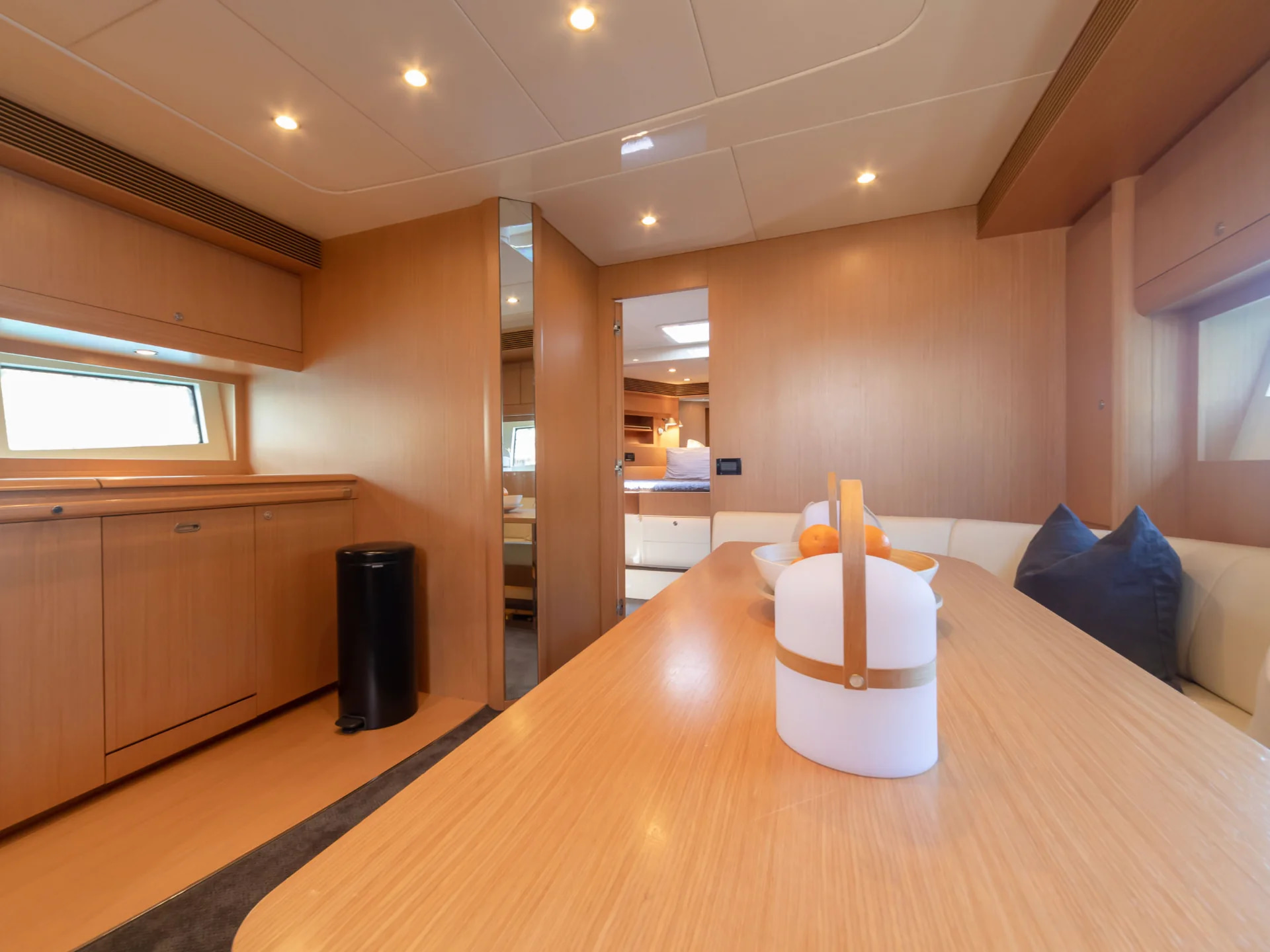2011 Riva Virtus 63 te huur (photo 8)