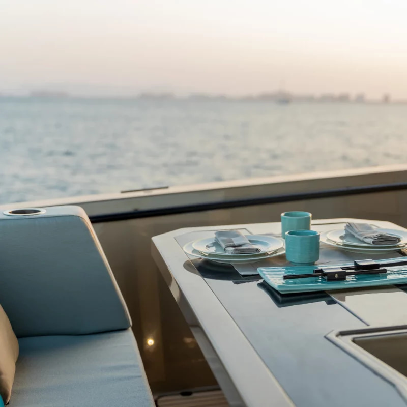2025 Tesoro T50 Speciale for charter (photo 16)