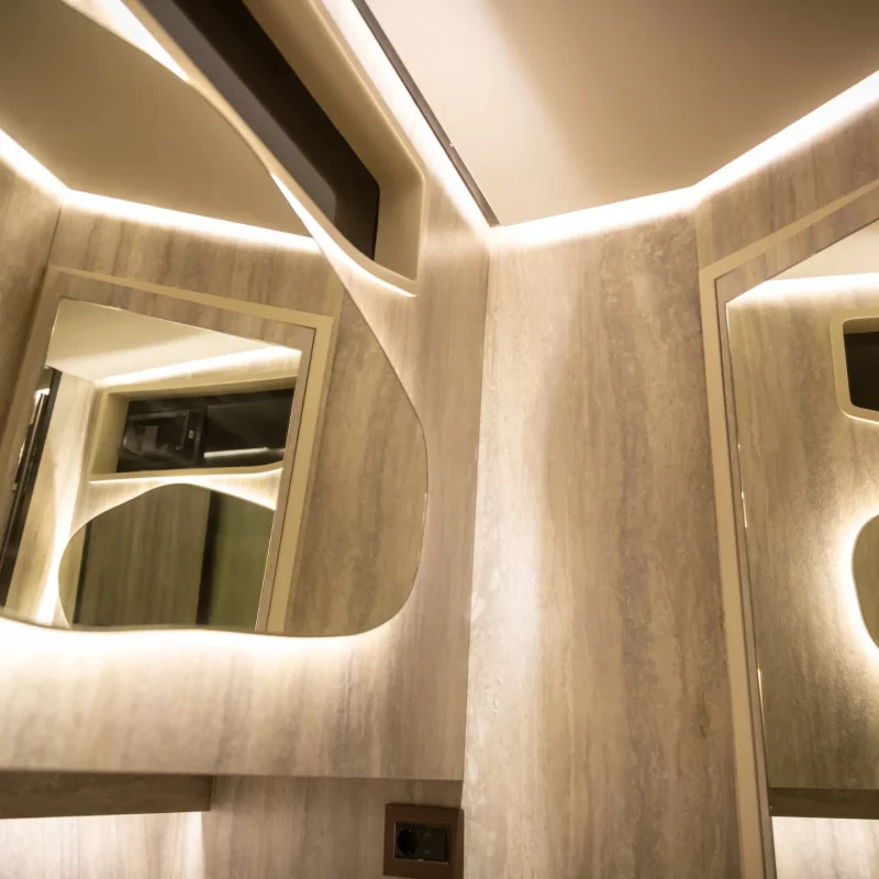 2025 Tesoro T50 Speciale for charter (photo 25)