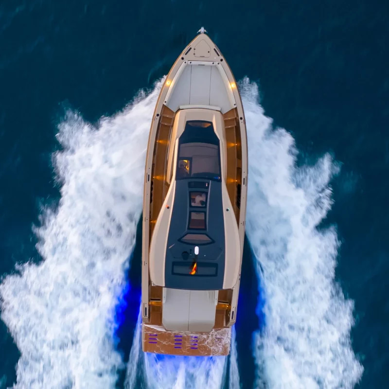 2025 Tesoro T50 Speciale for charter (photo 29)