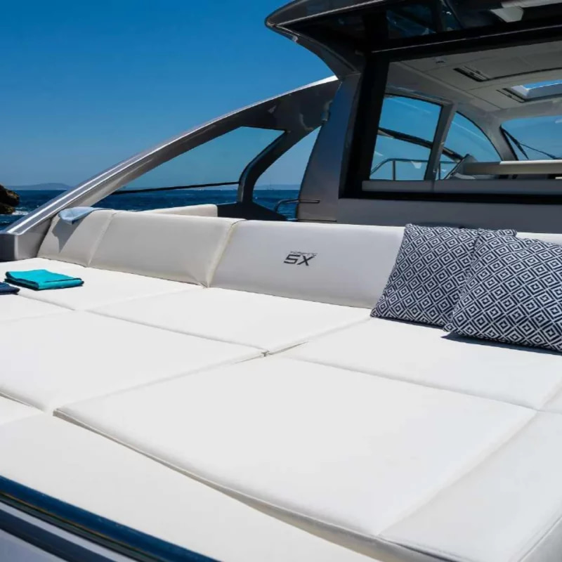 2023 Pershing 5X à louer (photo 9)