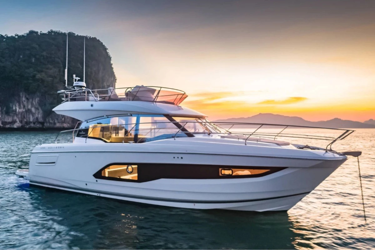 2020 Prestige 420 Fly for charter (photo 2)