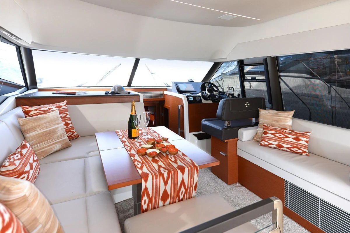 2020 Prestige 420 Fly for charter (photo 10)