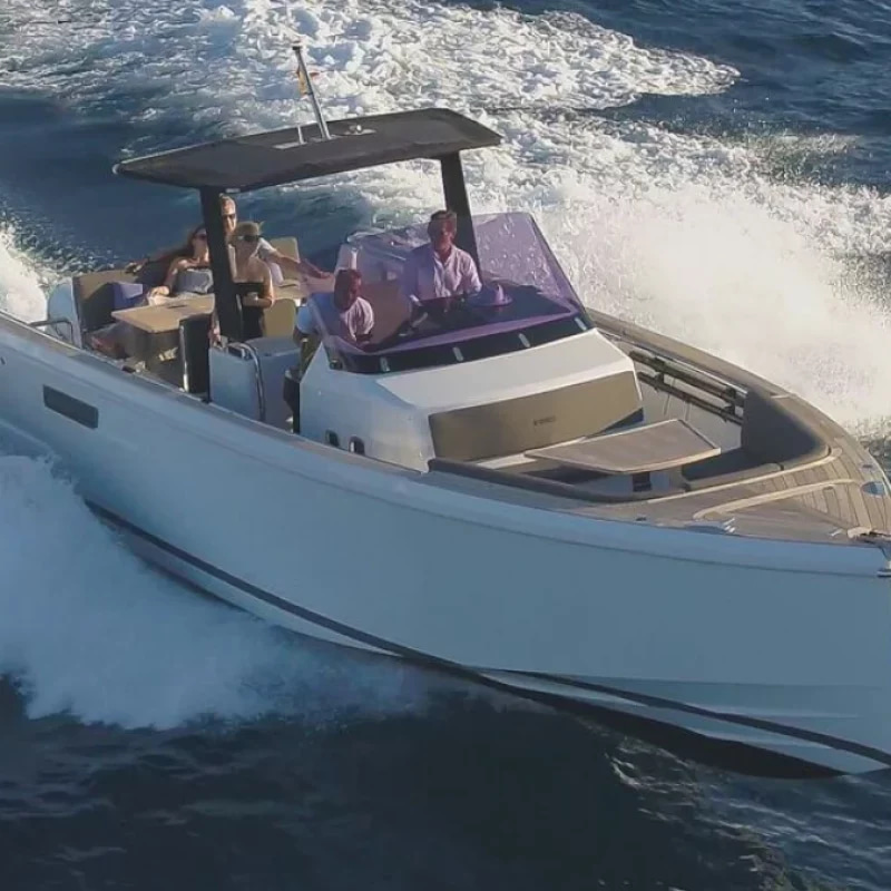 2018 Fjord 36 Xpress a noleggio (photo 1)