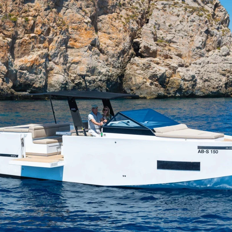2022 De Antonio Yachts D34 Cruiser zu chartern (photo 1)