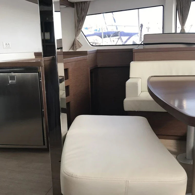 2019 Lagoon 42 à louer (photo 8)
