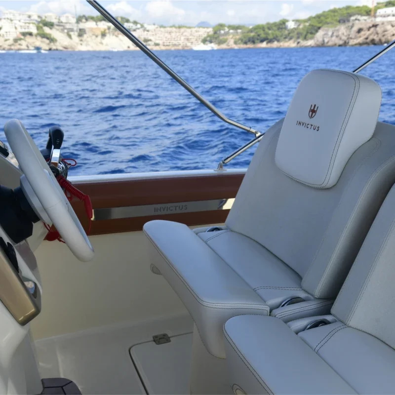 2020 Invictus Yacht 280 SX en alquiler (photo 7)