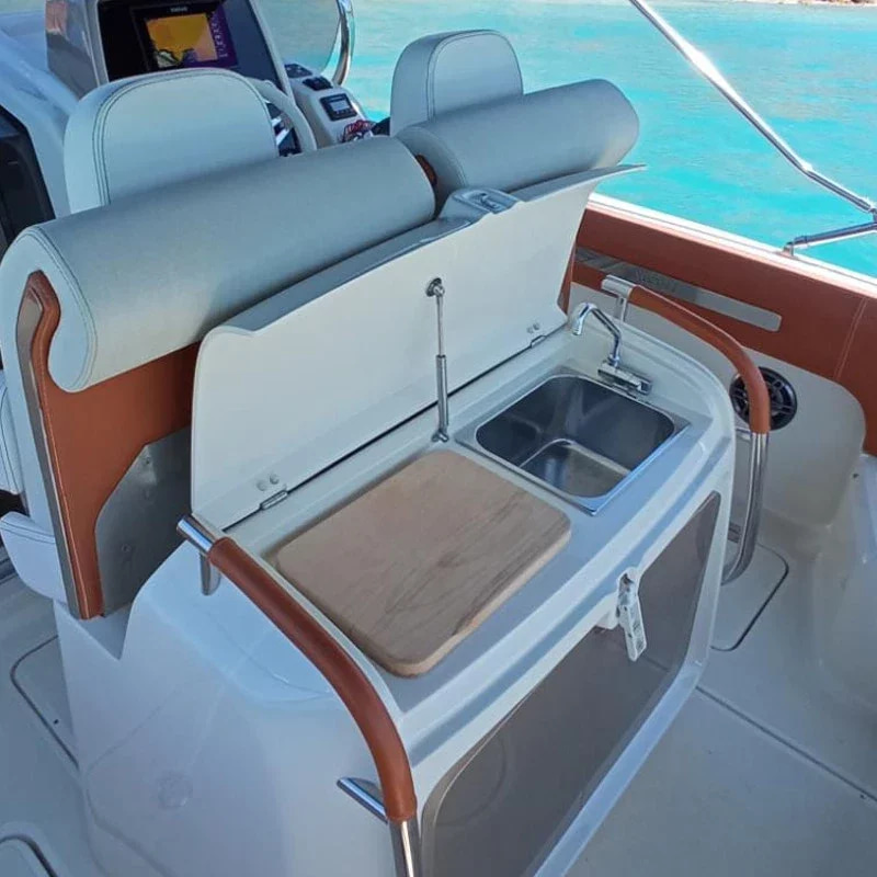 2020 Invictus Yacht 280 SX en alquiler (photo 9)