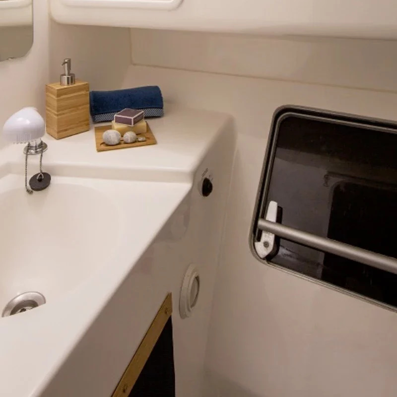 2002 Fountaine Pajot Lavezzi 40 a noleggio (photo 3)