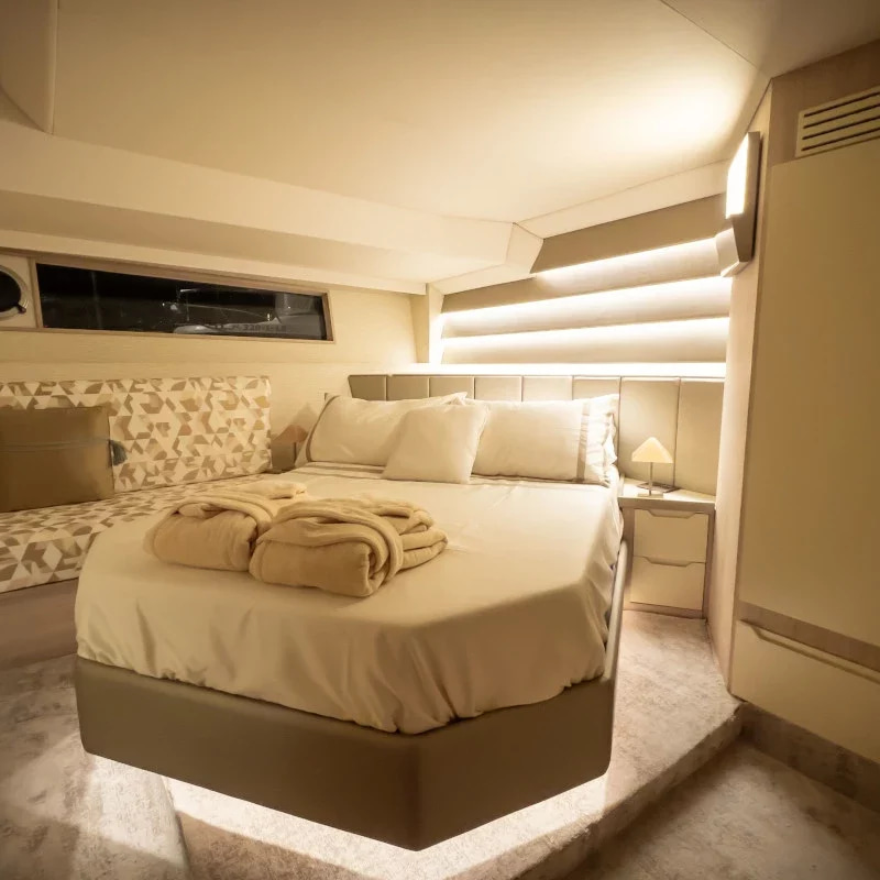 2025 Tesoro Yachts T50 Speciale a noleggio (photo 6)