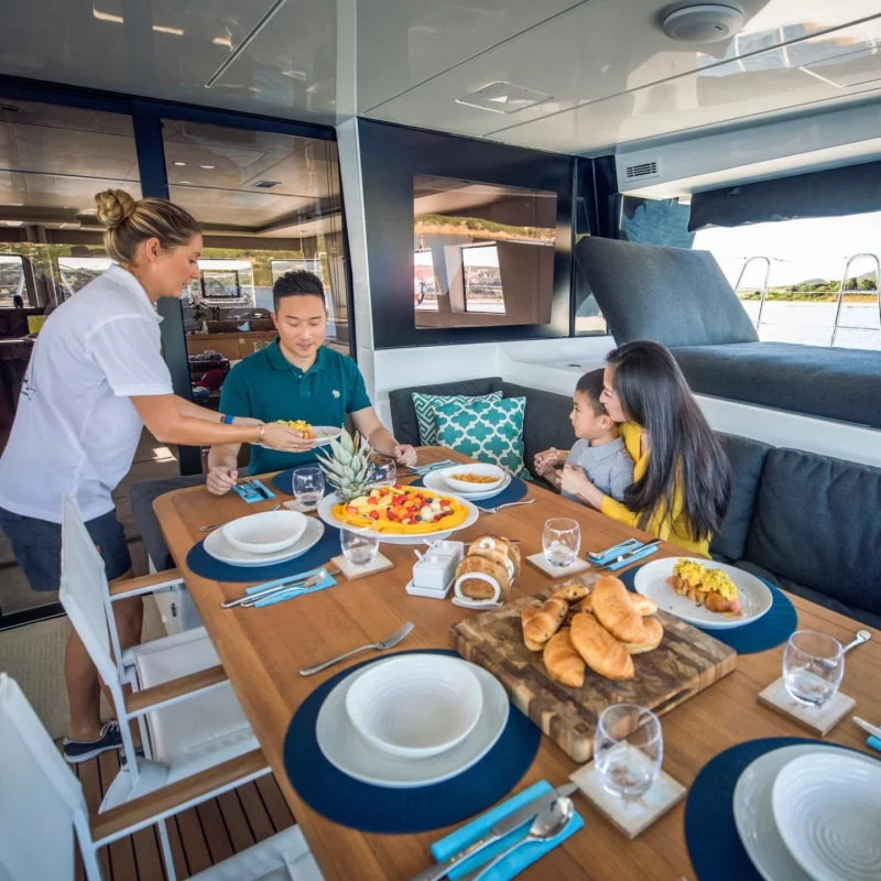 2017 Lagoon 620 for charter (photo 8)