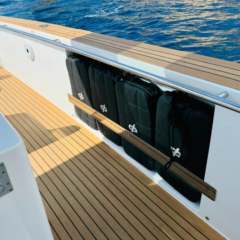 2021 Cantiere del Pardo Pardo 43 zu chartern (photo 19)