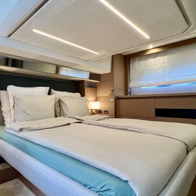 2021 Prestige 460 te huur (photo 6)