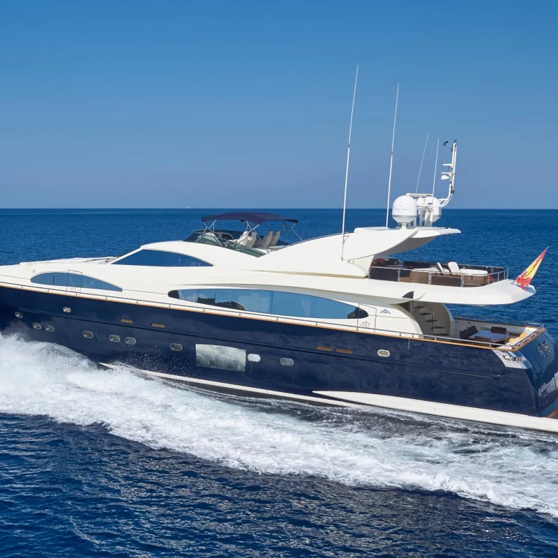 2007 Astondoa GLX 102 te huur (photo 1)