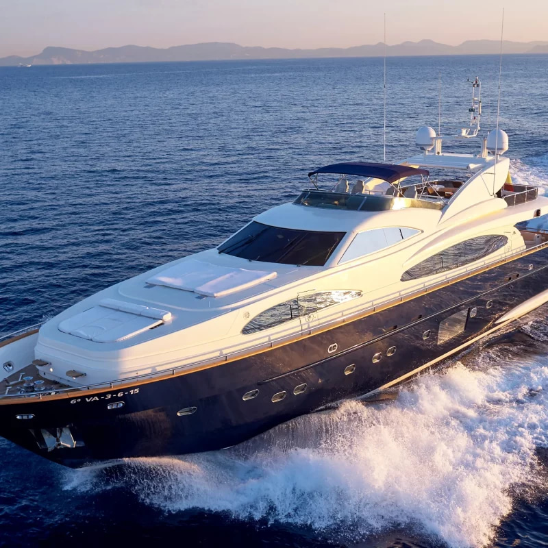 2007 Astondoa GLX 102 te huur (photo 3)