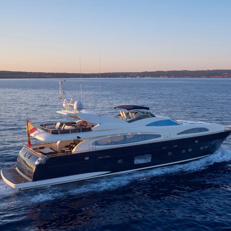 2007 Astondoa GLX 102 te huur (photo 8)