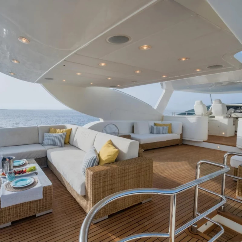 2007 Astondoa GLX 102 te huur (photo 15)