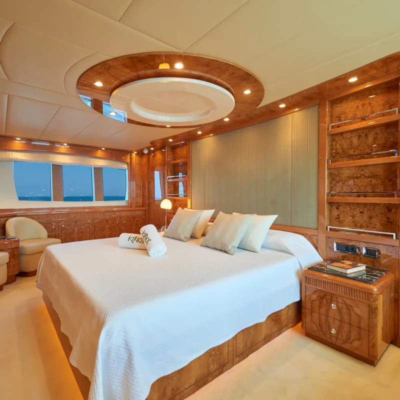 2007 Astondoa GLX 102 te huur (photo 32)