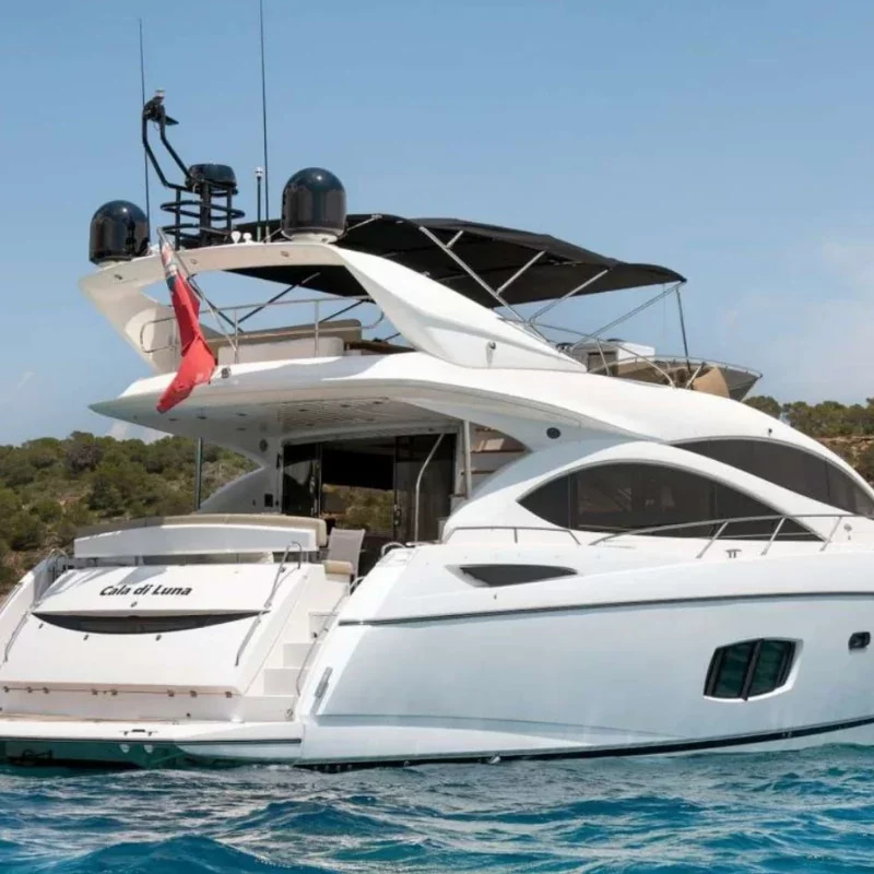 2010 Sunseeker Manhattan 70 for charter (photo 3)