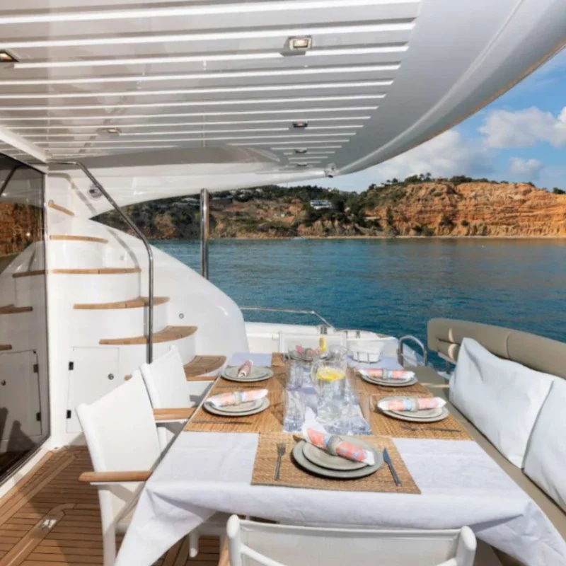 2010 Sunseeker Manhattan 70 for charter (photo 12)