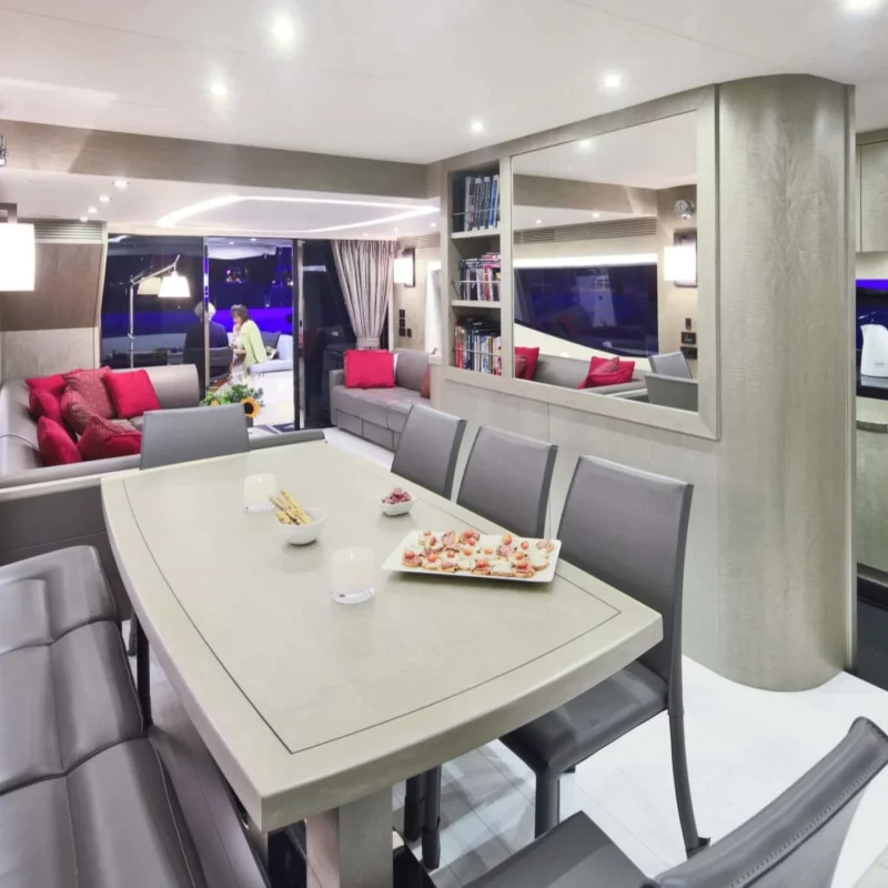 2015 Sunseeker 75 te huur (photo 10)