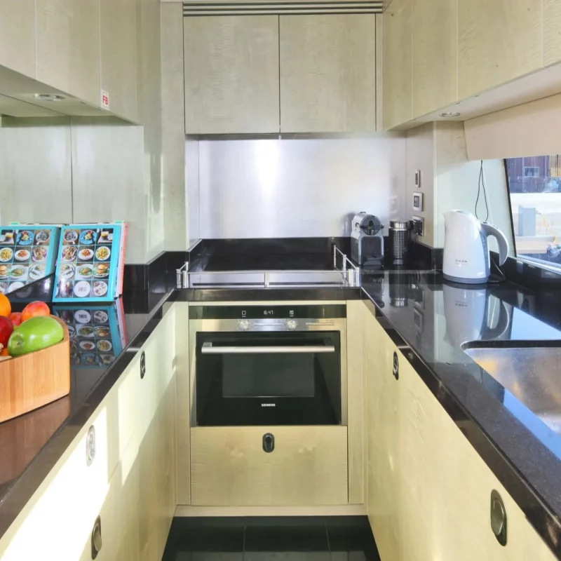 2015 Sunseeker 75 te huur (photo 13)