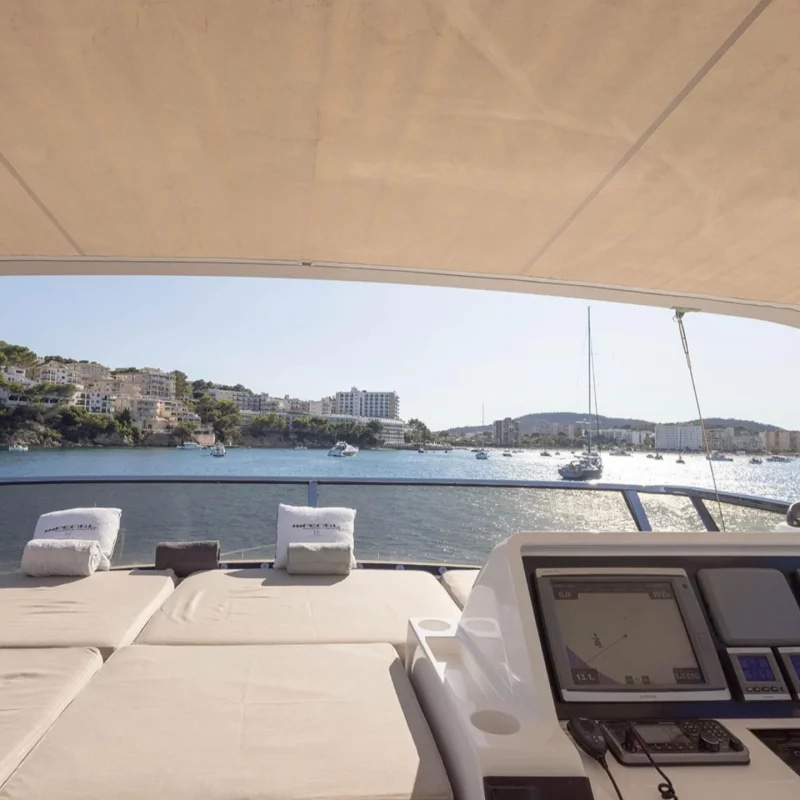 2013 Pearl 75 for charter (photo 14)