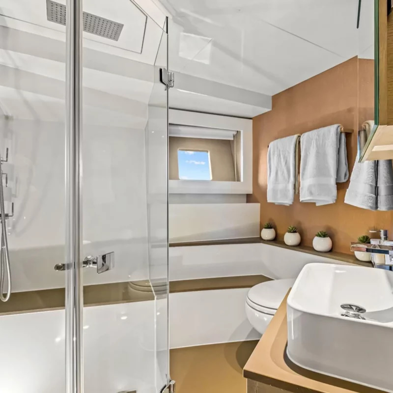 2013 Pearl 75 for charter (photo 38)