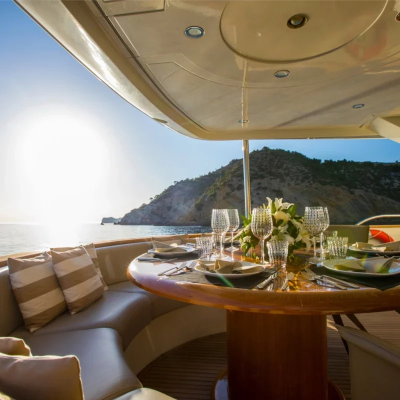 1997 Mochi Craft 90 en alquiler (photo 6)