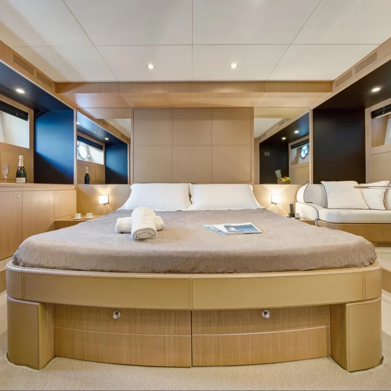 2009 Riva Venere 75 à louer (photo 10)