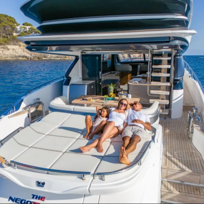 2022 Princess S66 te huur (photo 12)