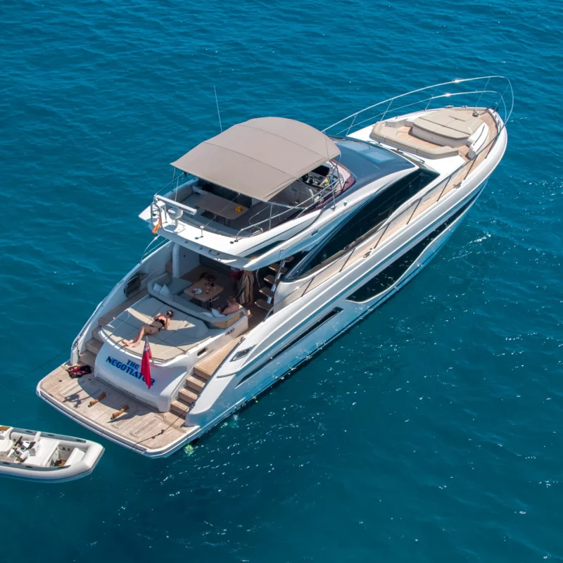 2022 Princess S66 te huur (photo 33)