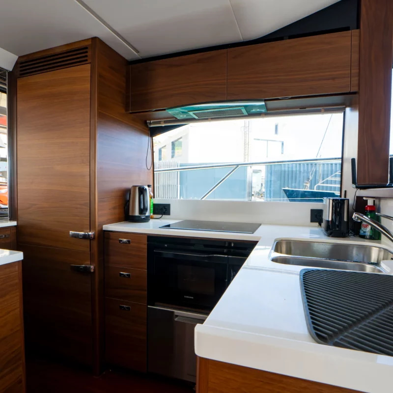 2022 Princess S66 te huur (photo 34)