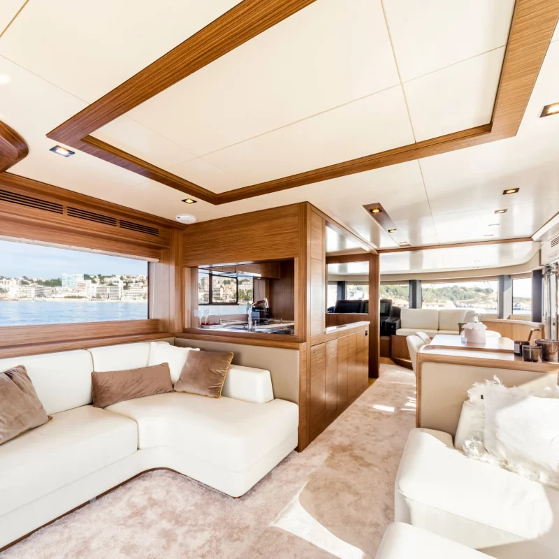 2019 Sirena Yachts 64 a noleggio (photo 6)